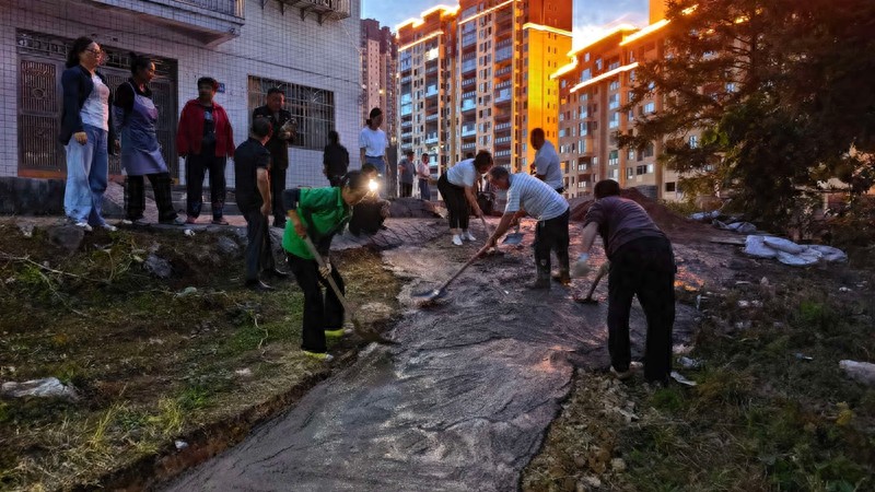 开阳县干田坝社区：道路改造暖民心群众出行更舒心